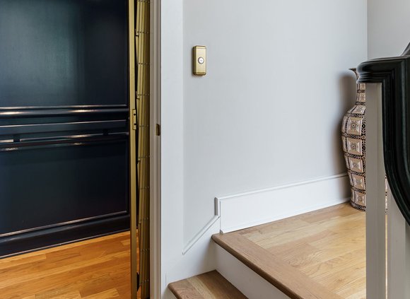 elevator style intro signature 1580x1152